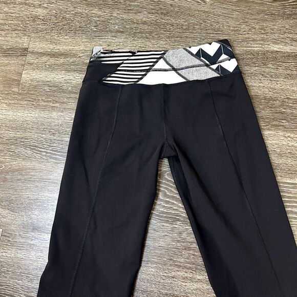 Lululemon Reversible Groove Flare Yoga Pants Slim Leg 6 Rare Prin Waisband Luon - Picture 3 of 14